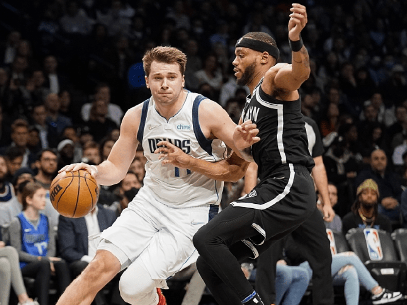 包含里尔调整名单今晨阿森纳调整名单以备欧联，夏洛特黄蜂围绕NBA常规赛绝杀压哨瞬间刷屏的词条