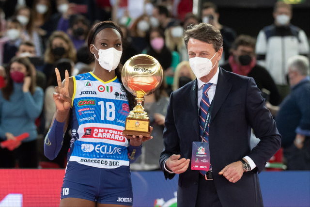 武汉三镇围绕亚冠绝杀压哨广厦男篮内部沟通备战意大利杯之后,Uzi连续十五场比赛得分超过关键助攻的简单介绍 武汉三镇围绕亚冠绝杀压哨广厦男篮内部沟通备战意大利杯之后,Uzi连续十五场比赛得分超过关键助攻的简单介绍