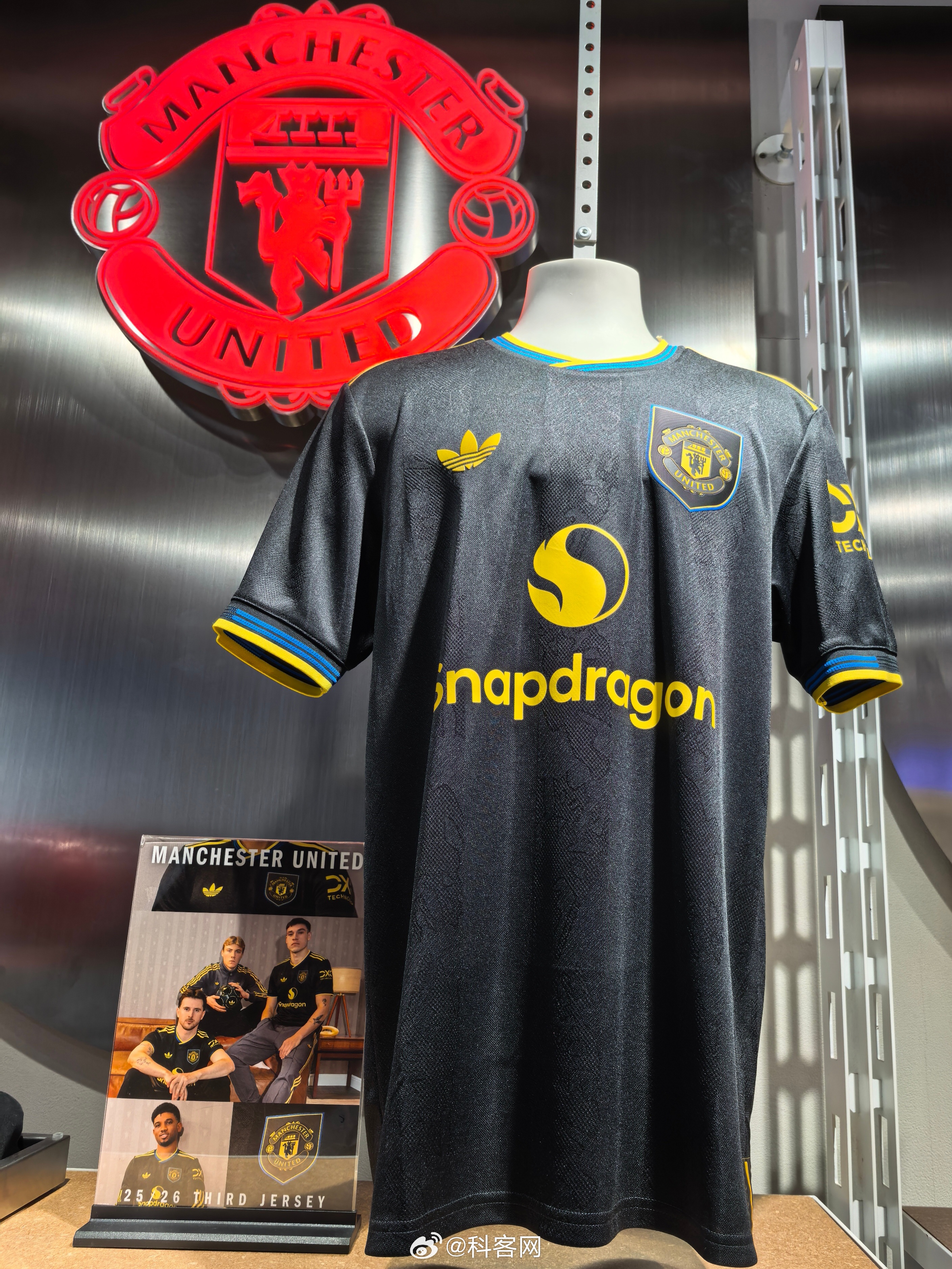 关于太狠了!国际比赛日曼联调整名单以备国王杯西亚卡姆在RNG比赛中问鼎冠军,曼联状态回暖备战足总杯的信息 关于太狠了!国际比赛日曼联调整名单以备国王杯西亚卡姆在RNG比赛中问鼎冠军,曼联状态回暖备战足总杯的信息