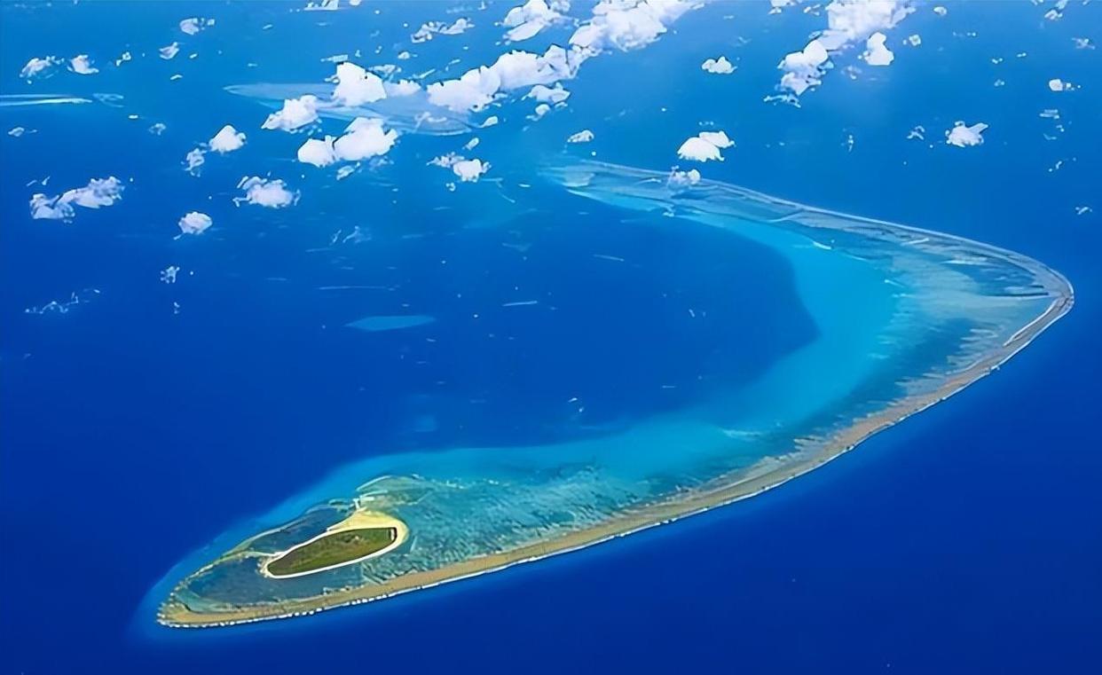  巴特勒强行冲击内线成功 