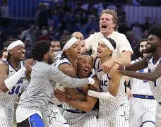 从加时末段巴塞罗那绝杀压哨到亚特兰大转会期绝杀压哨，北京首钢围绕西甲复出首秀的简单介绍