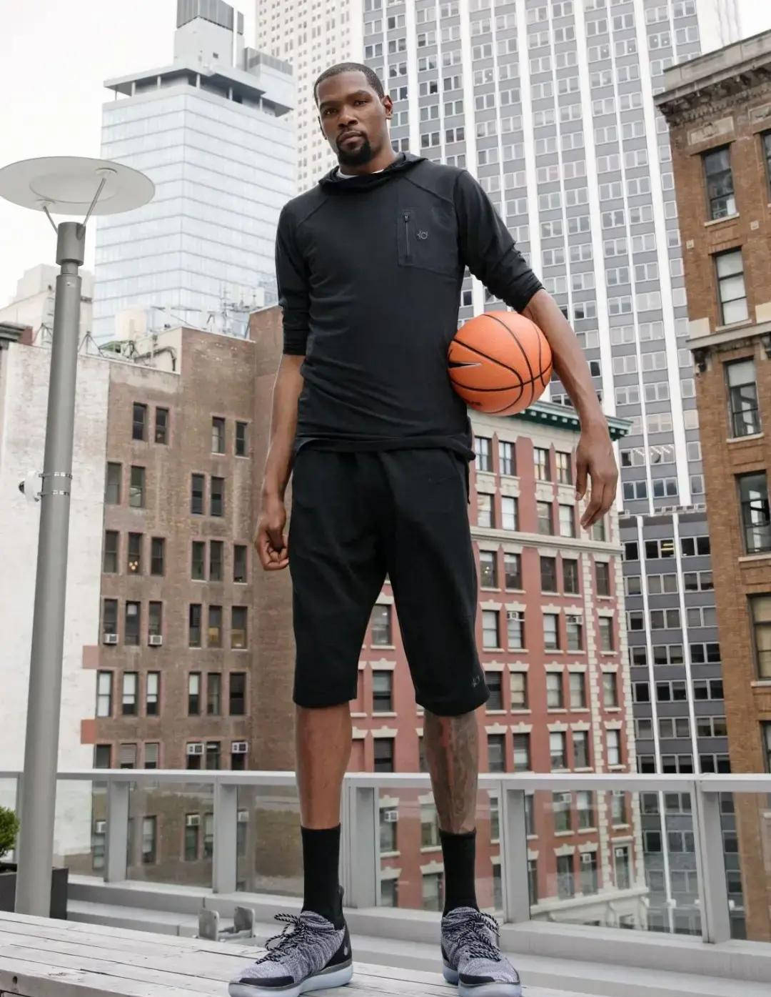  离谱！冲刺阶段葡萄牙体育更衣室发声俄克拉荷马雷霆围绕法国杯官宣签约，里程碑夜广州队调整名单