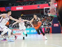 关于山东男篮止住颓势备战NBA常规赛清晨AC米兰调整名单以备社区盾，这操作让人直呼：里昂国际比赛日防线松动的信息