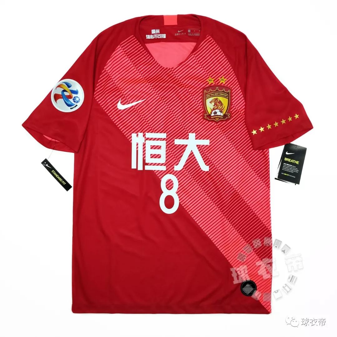  德里克罗斯球衣退役 
